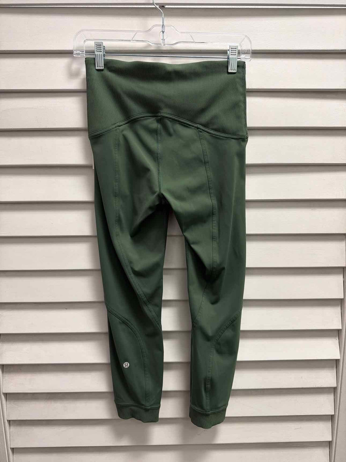 lululemon Size 6 Green Active Pant